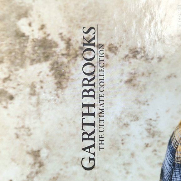 Garth Brooks (The Ultimate Collection)2018 - Picture 2 of 9
